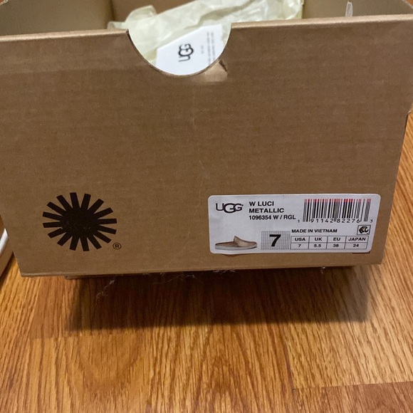 Ugg mules - Picture 3 of 4